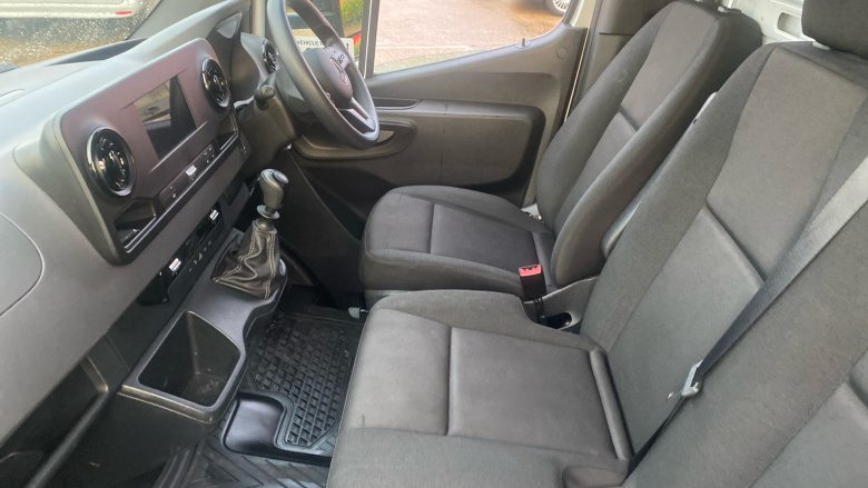 Mercedes-Benz Sprinter 315Cdi L3 Diesel Rwd 3.5t Progressive Luton